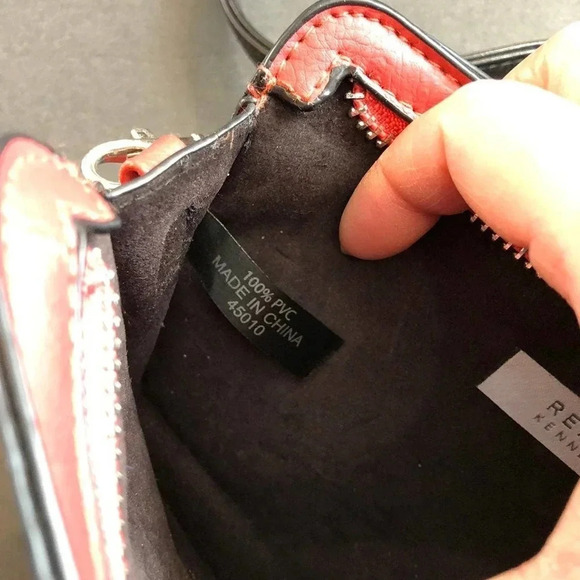 Reaction Kenneth Cole 100% PVC Crossbody Bag - Picture 8 of 10